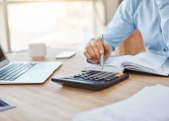 Chcete poradit? Pojďme si zavolat.